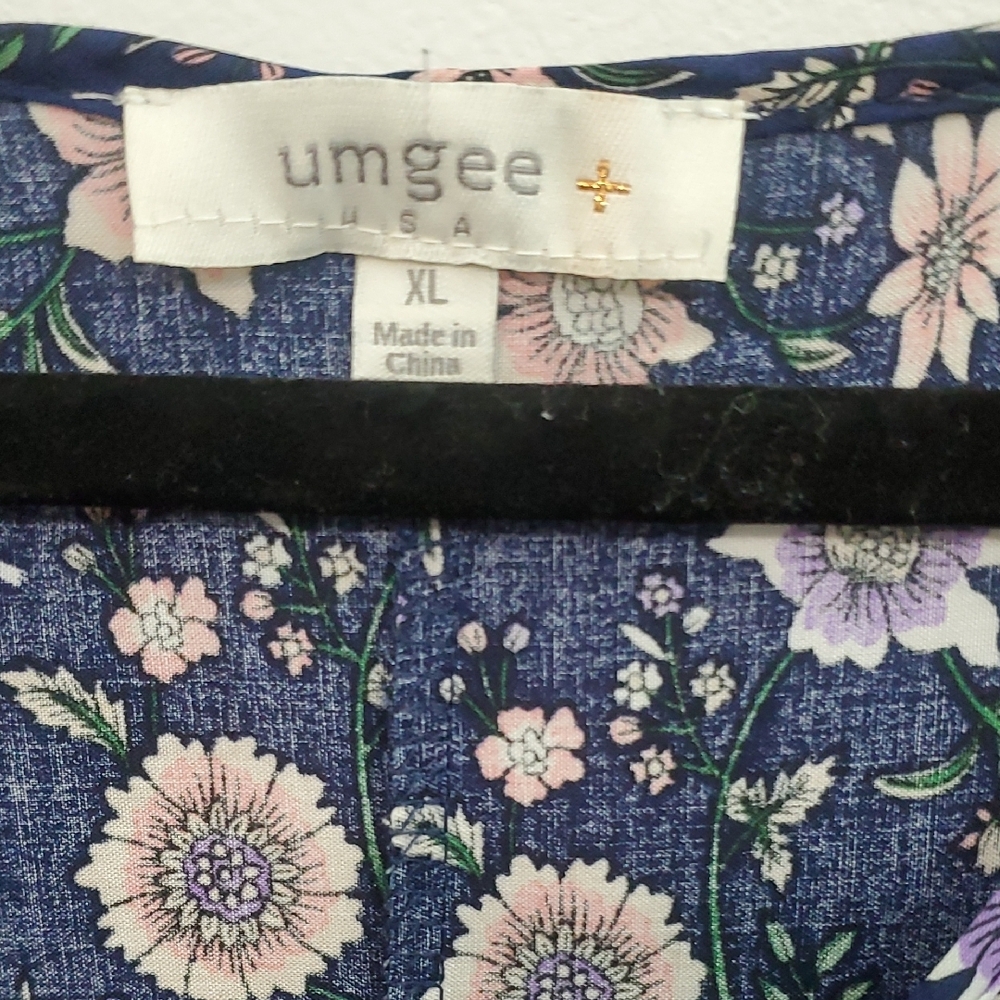 Umgee Navy Floral Patterned Dress - Picture 2 of 8